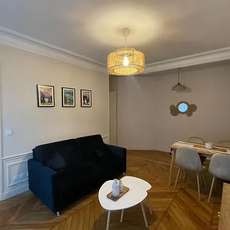 Bright 3 In The 16th Apartment Paris